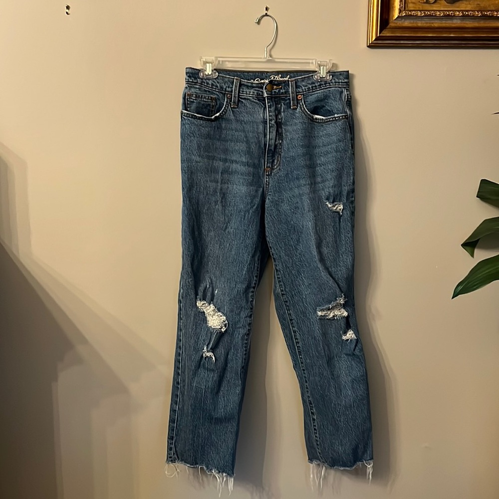 Distressed Mom Jeans - Universal Thread - 8/29R